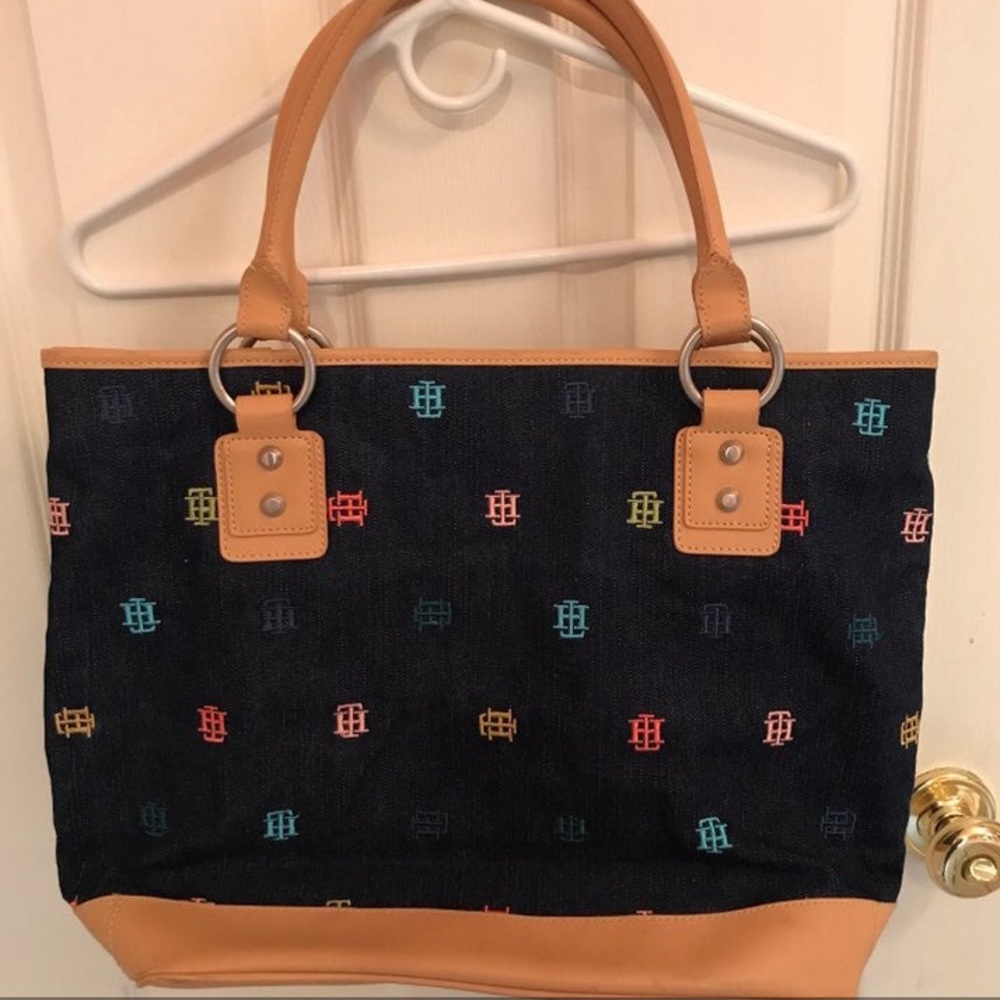 Tommy Hilfiger Tote